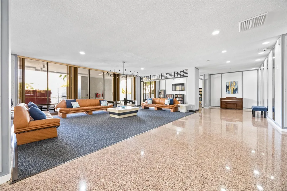 137 GOLDEN ISLES DRIVE #412 Hallandale Beach, FL 33009