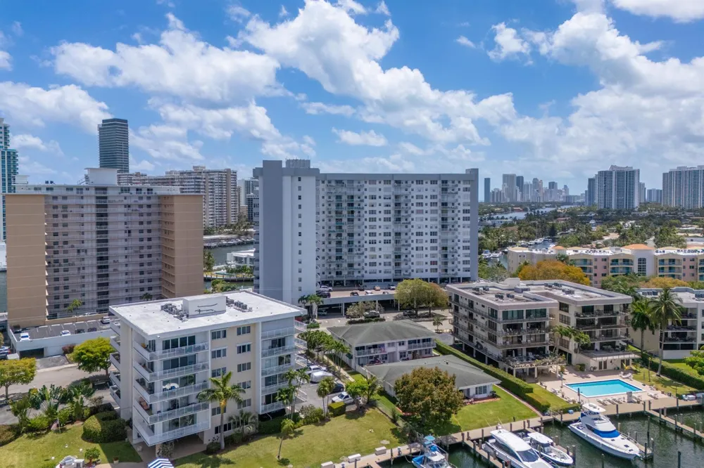 137 GOLDEN ISLES DRIVE #412 Hallandale Beach, FL 33009