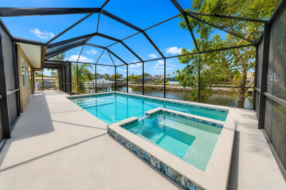 6530 BIMINI COURT Apollo Beach, FL 33572