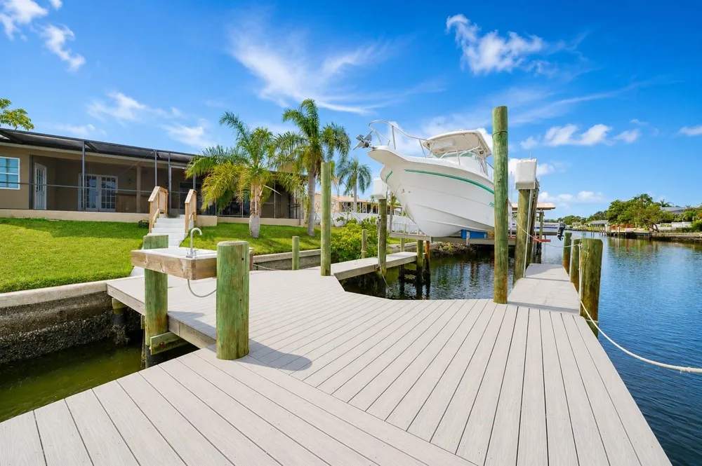 6530 BIMINI COURT Apollo Beach, FL 33572