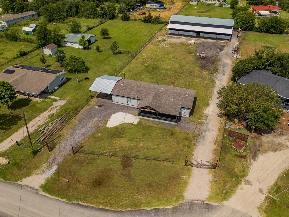 4622 County Road 1081 Princeton, TX 75407