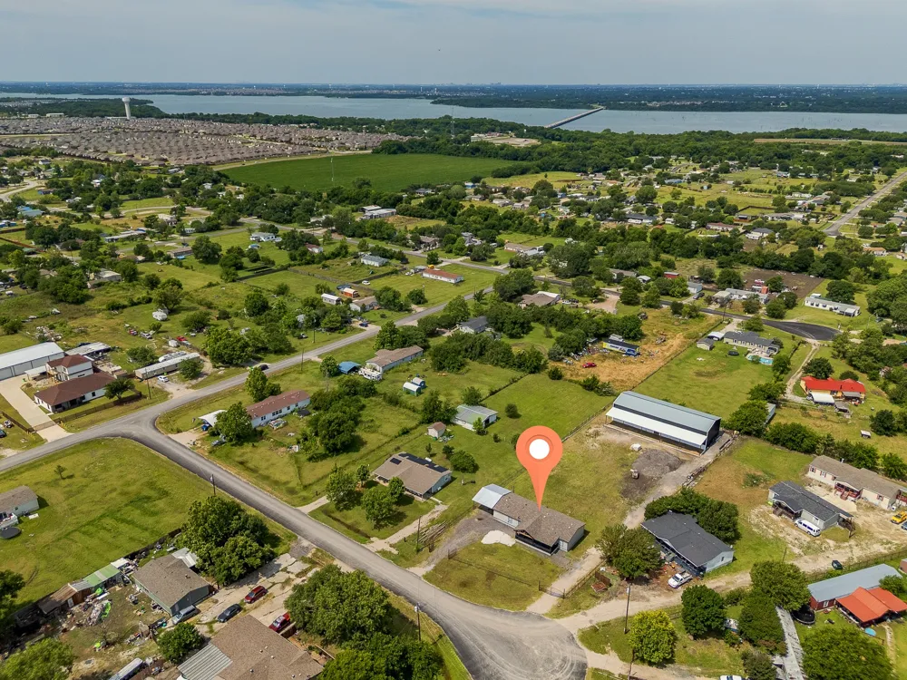 4622 County Road 1081 Princeton, TX 75407