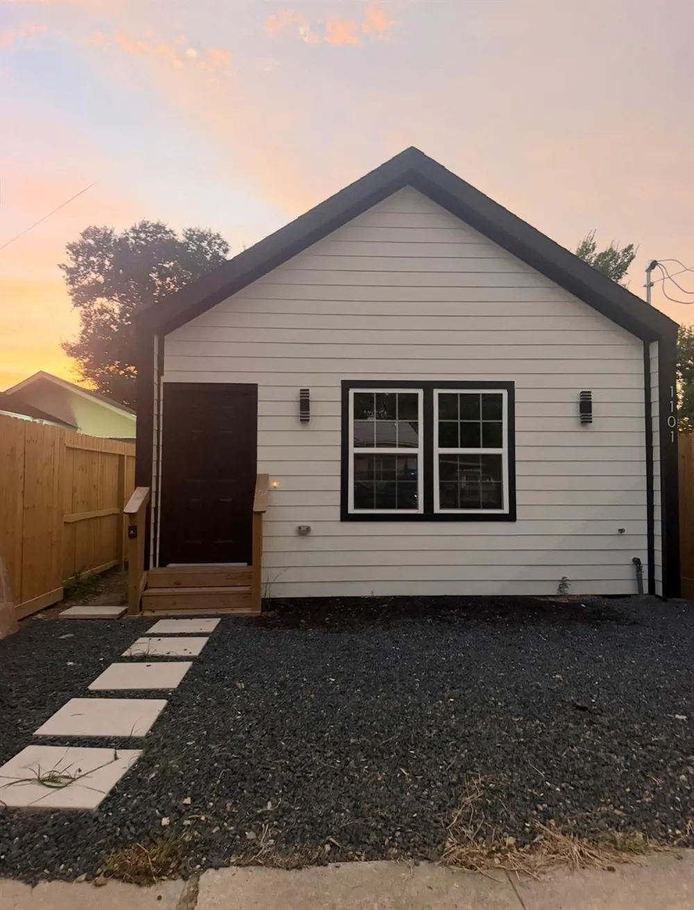 1101 Wooding Street Houston, TX 77011