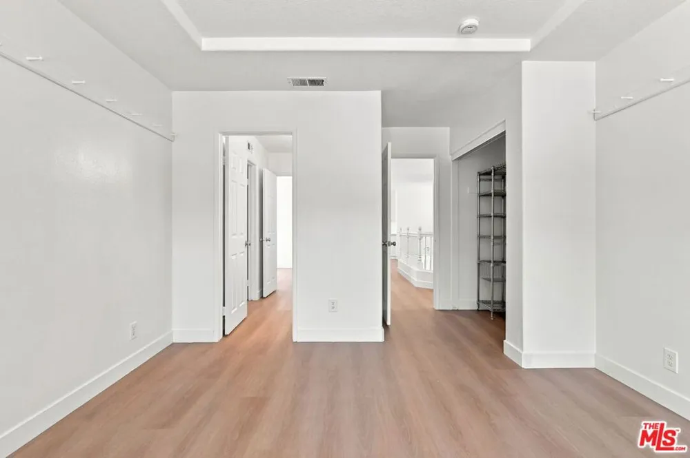 19327 Ackerman Avenue Santa Clarita, CA 91321
