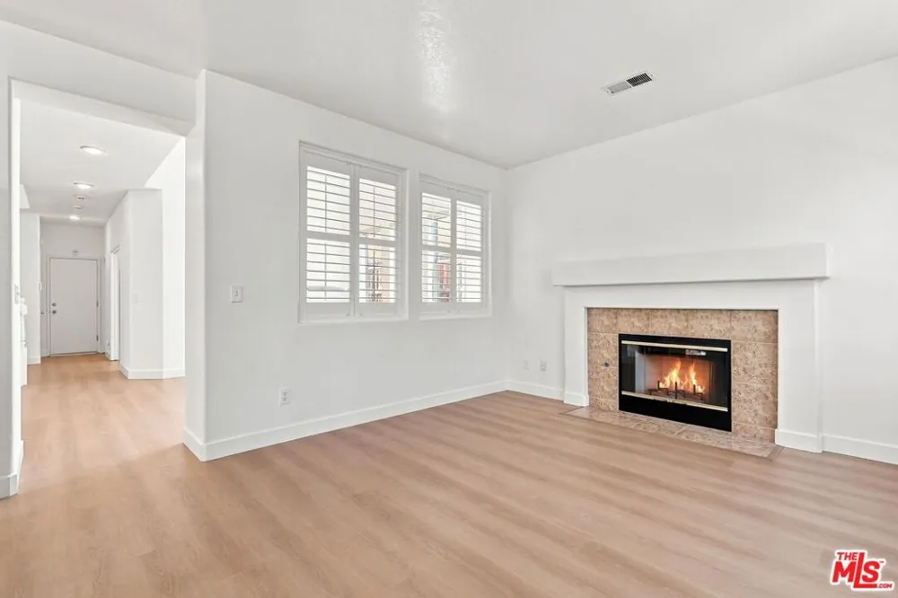 19327 Ackerman Avenue Santa Clarita, CA 91321