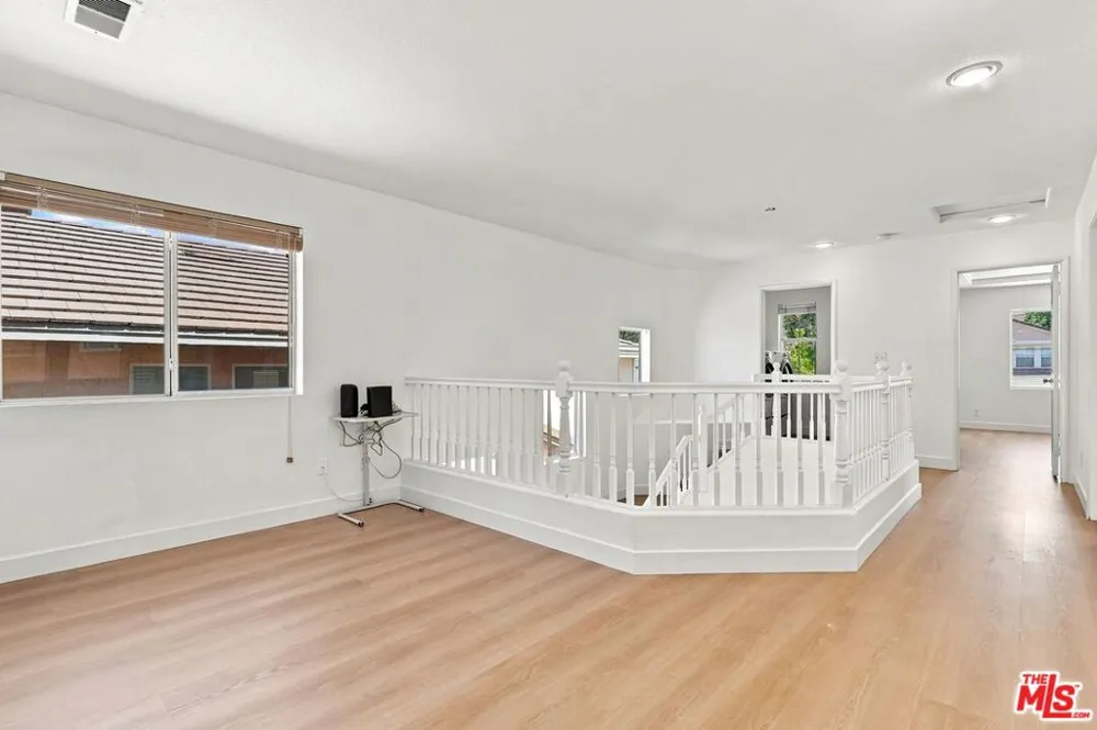 19327 Ackerman Avenue Santa Clarita, CA 91321