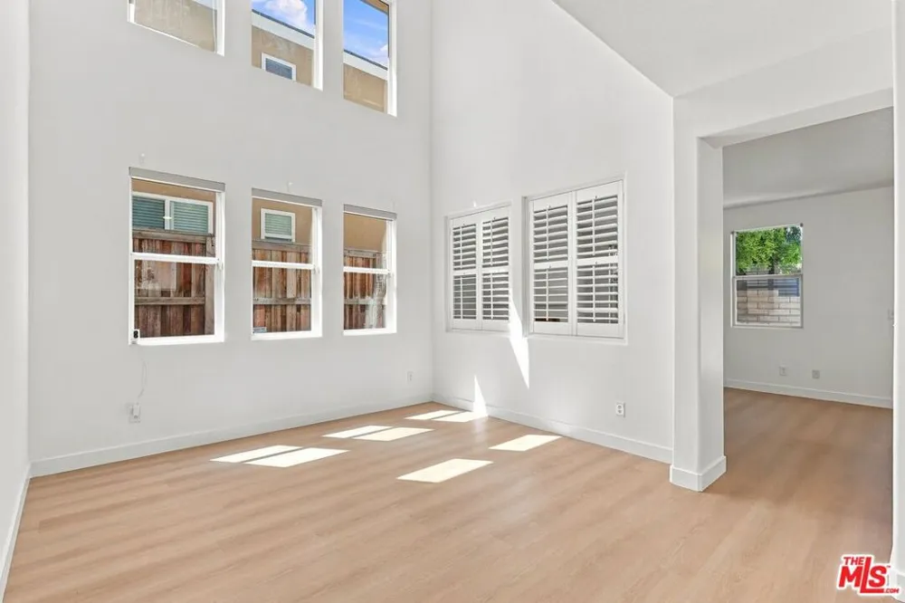 19327 Ackerman Avenue Santa Clarita, CA 91321