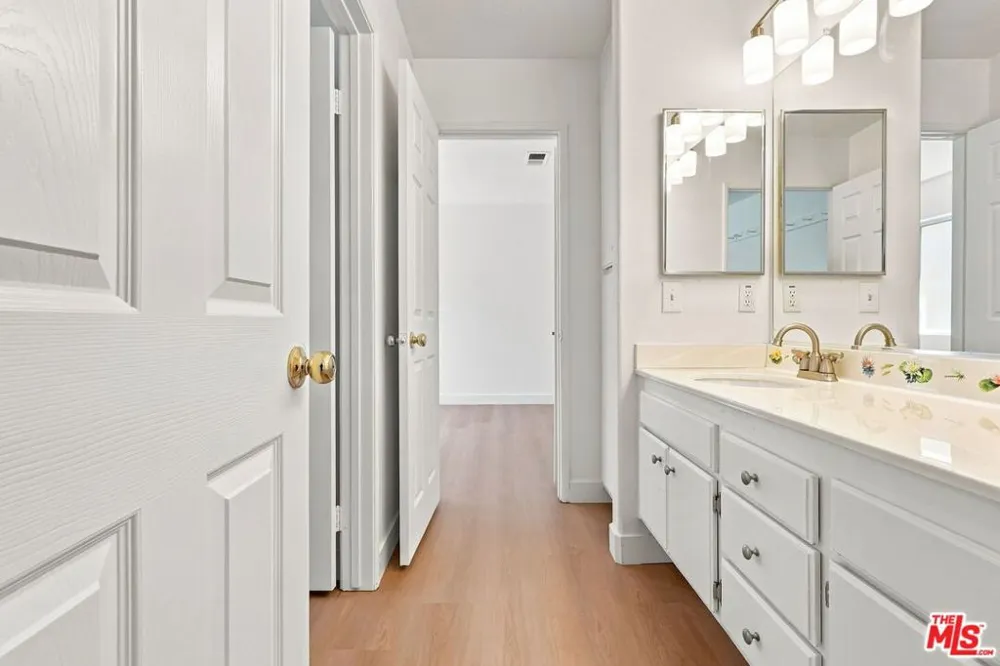 19327 Ackerman Avenue Santa Clarita, CA 91321