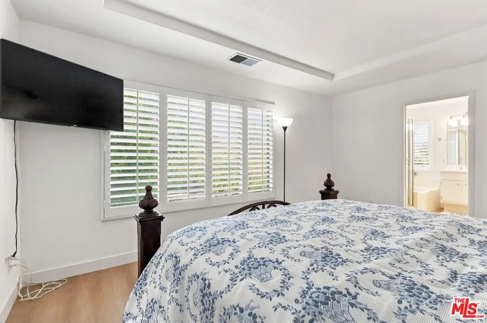 19327 Ackerman Avenue Santa Clarita, CA 91321