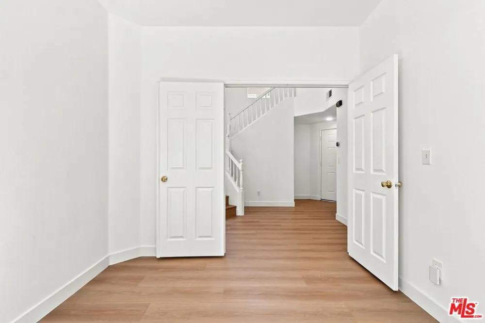 19327 Ackerman Avenue Santa Clarita, CA 91321