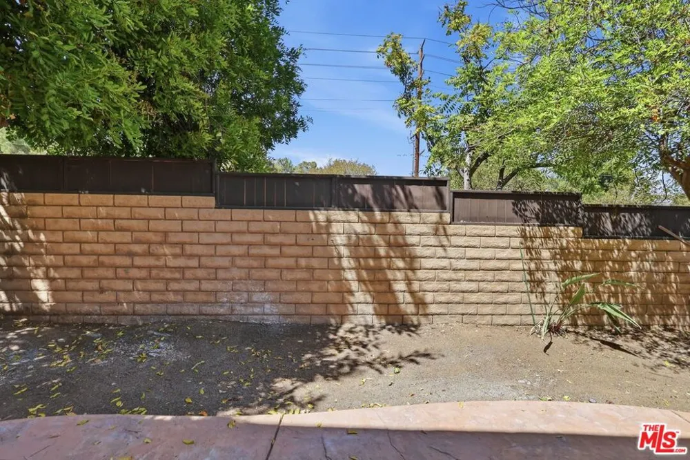 19327 Ackerman Avenue Santa Clarita, CA 91321
