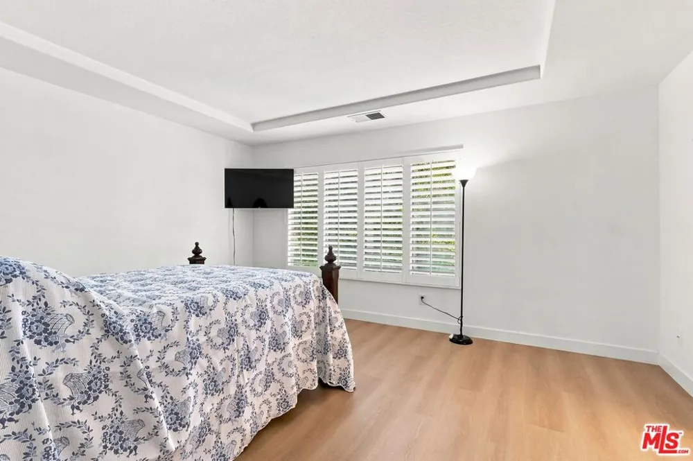 19327 Ackerman Avenue Santa Clarita, CA 91321