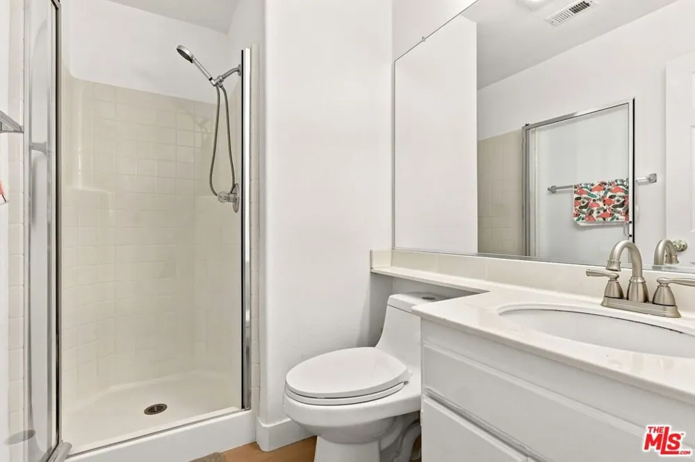 19327 Ackerman Avenue Santa Clarita, CA 91321