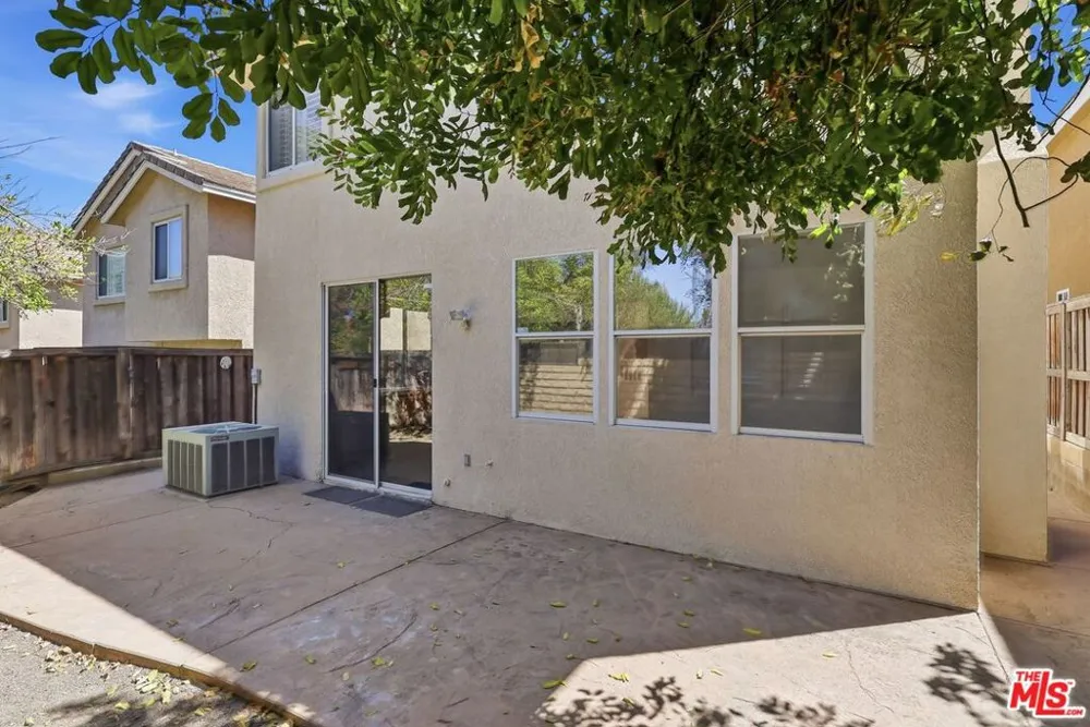 19327 Ackerman Avenue Santa Clarita, CA 91321