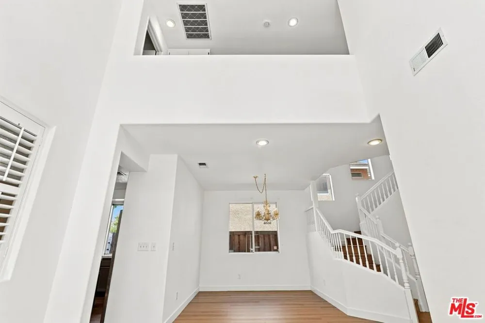 19327 Ackerman Avenue Santa Clarita, CA 91321