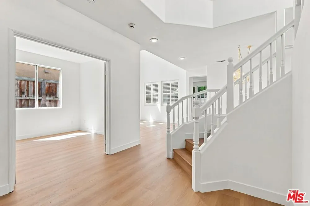 19327 Ackerman Avenue Santa Clarita, CA 91321
