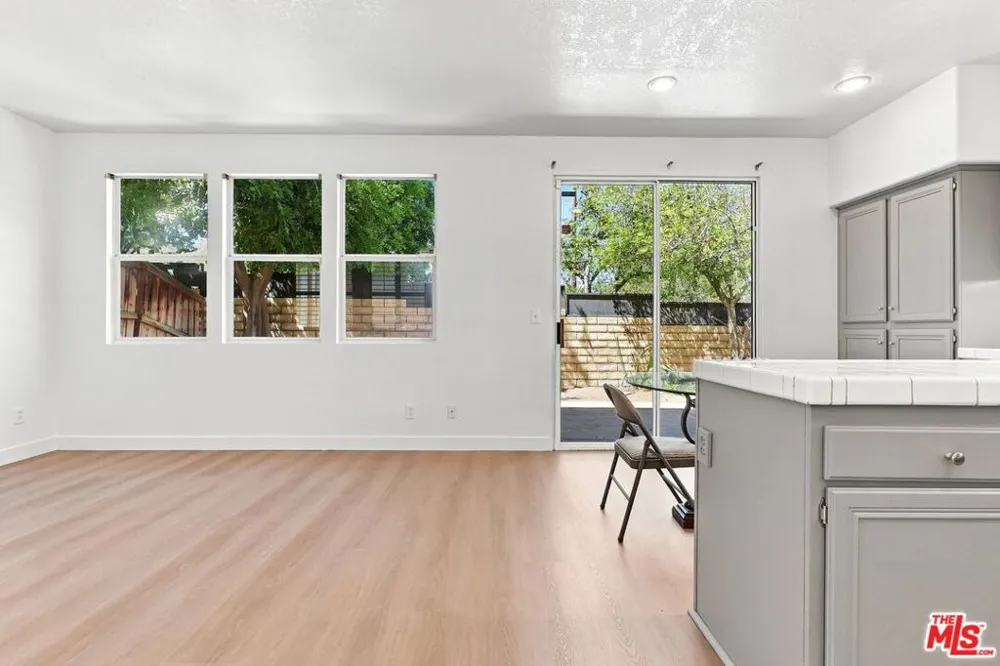 19327 Ackerman Avenue Santa Clarita, CA 91321