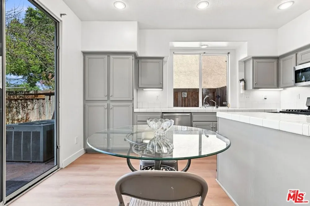 19327 Ackerman Avenue Santa Clarita, CA 91321