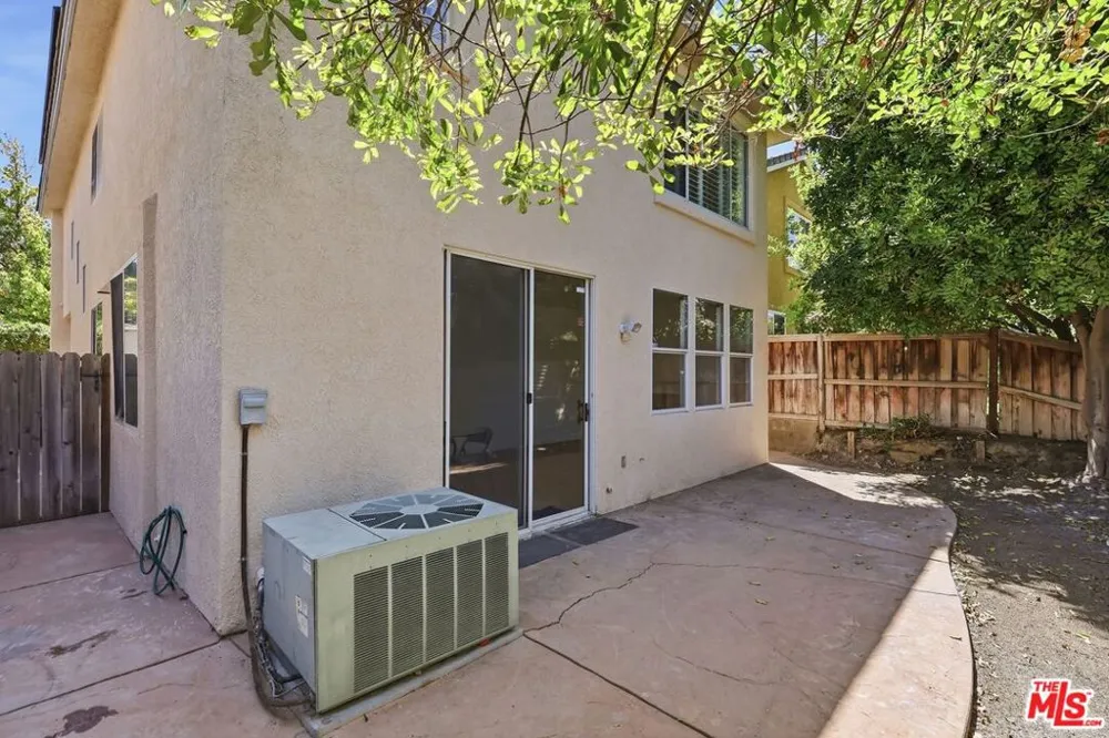 19327 Ackerman Avenue Santa Clarita, CA 91321
