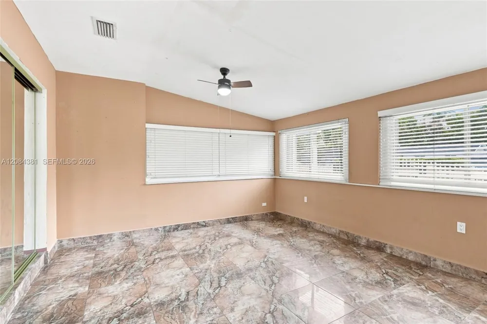 11050 SW 160th St #11050 Miami, FL 33157