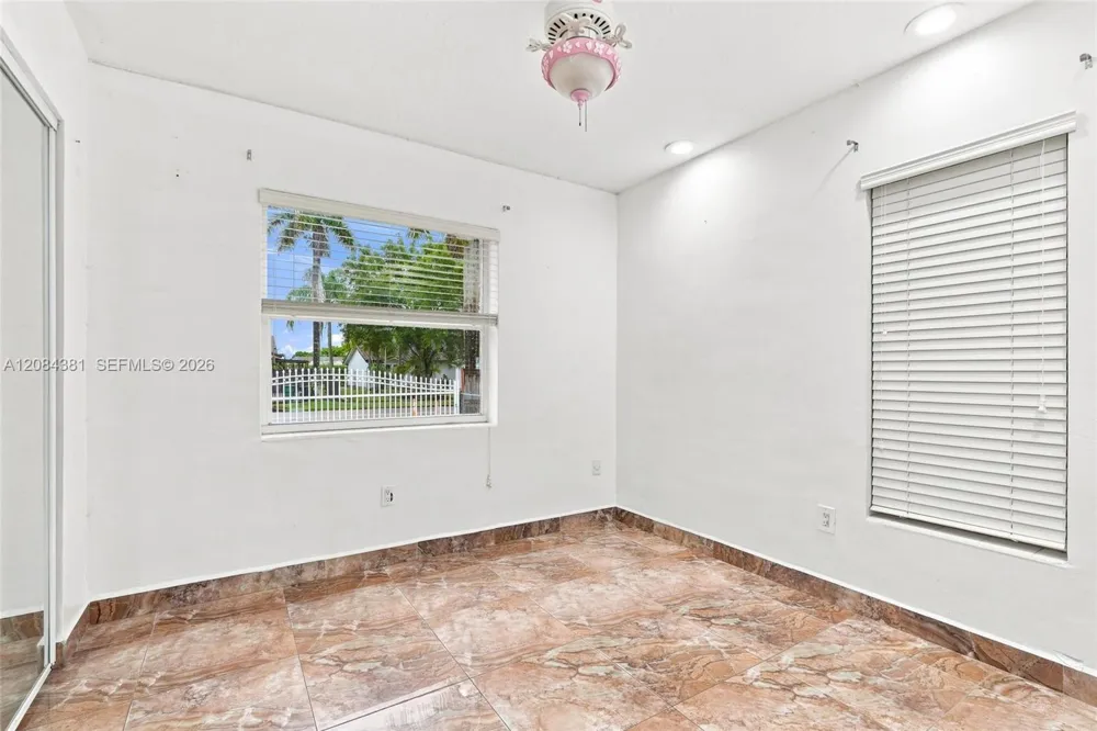 11050 SW 160th St #11050 Miami, FL 33157