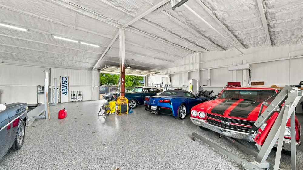 207 Eastridge Road Granbury, TX 76049