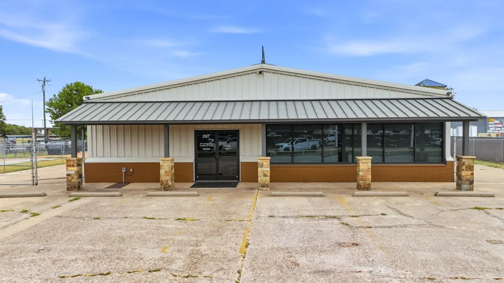 207 Eastridge Road Granbury, TX 76049