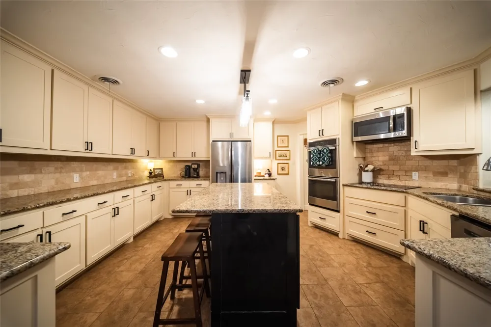 455 Love Henry Court Southlake, TX 76092