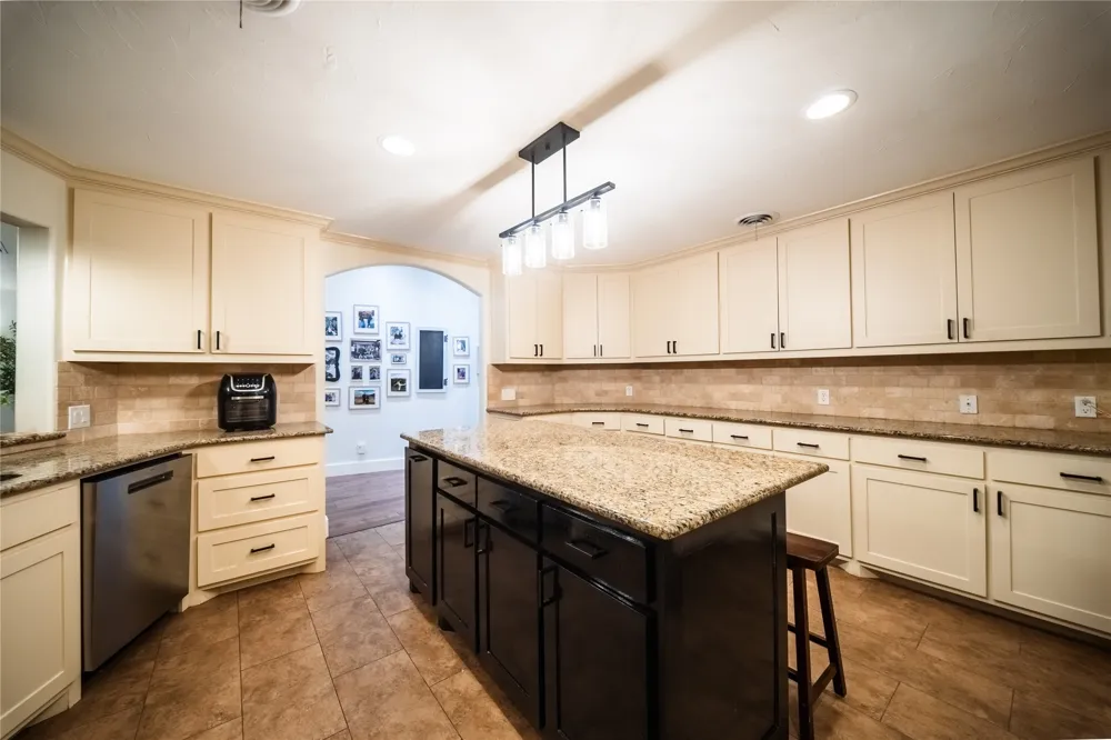 455 Love Henry Court Southlake, TX 76092