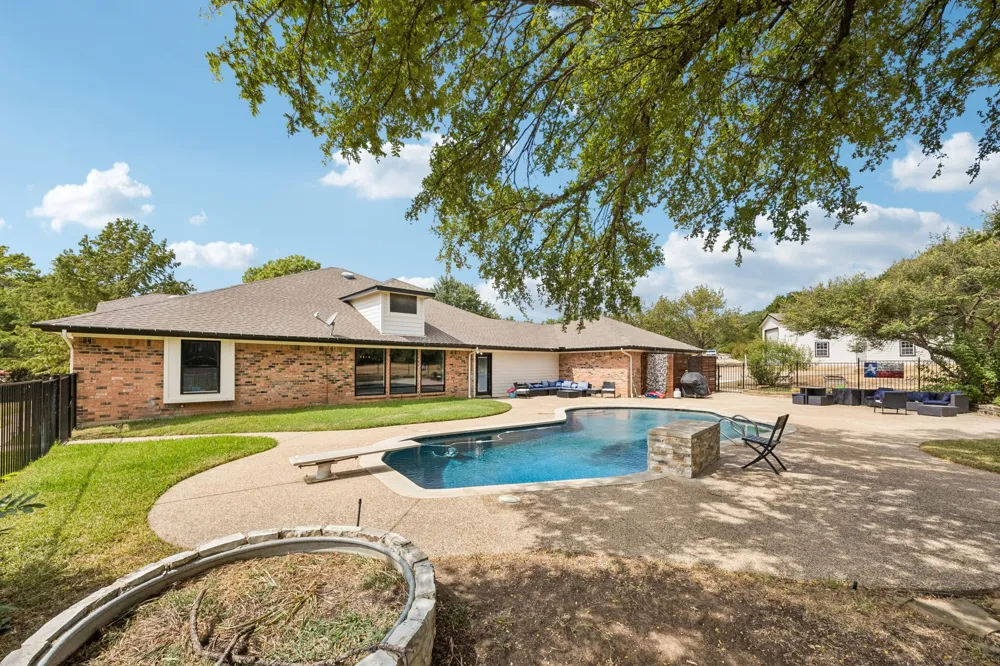 455 Love Henry Court Southlake, TX 76092