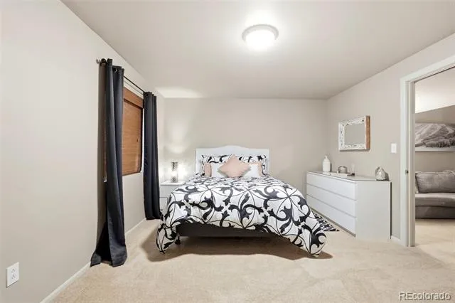7147 S Versailles Street Aurora, CO 80016