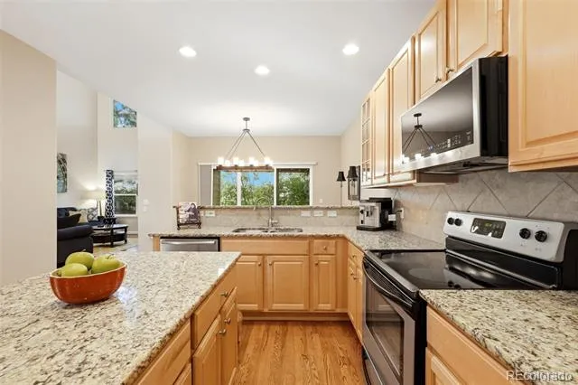 7147 S Versailles Street Aurora, CO 80016