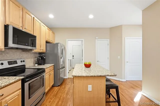 7147 S Versailles Street Aurora, CO 80016