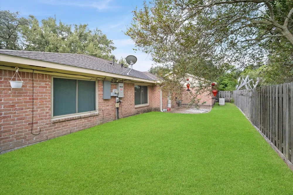 6114 Rollingbrook Drive Houston, TX 77096