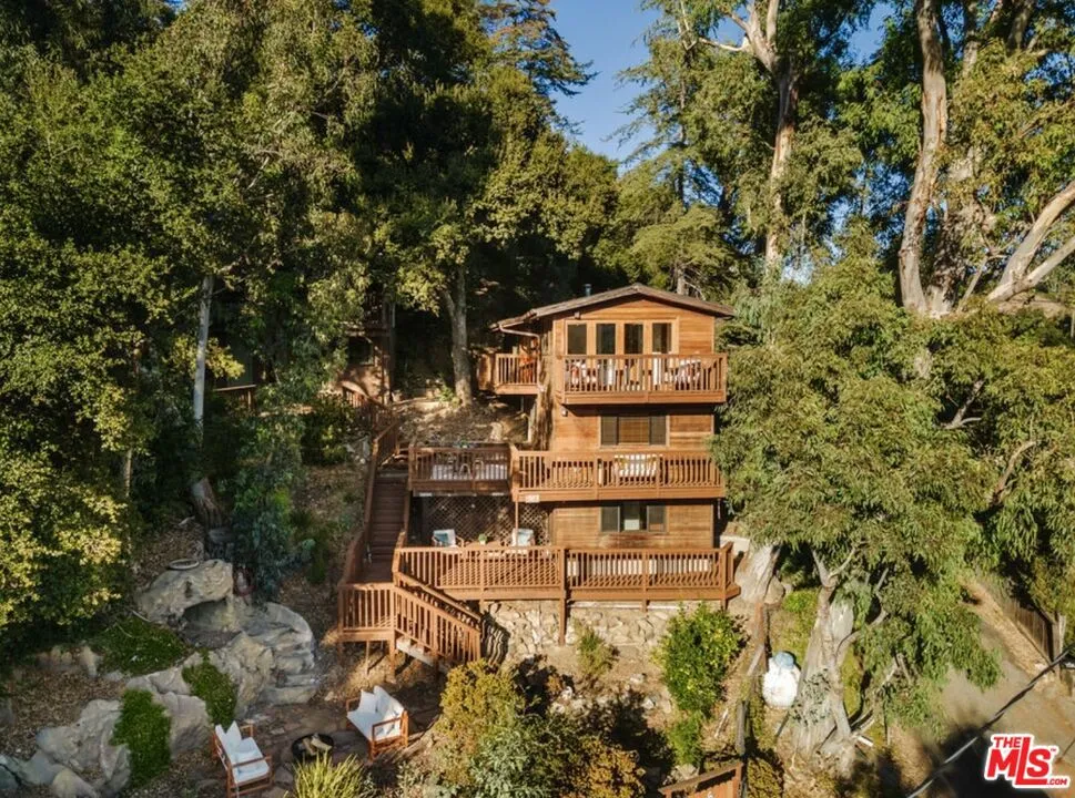 517 Canon View Trail Topanga, CA 90290