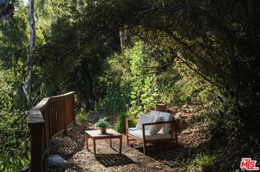 517 Canon View Trail Topanga, CA 90290
