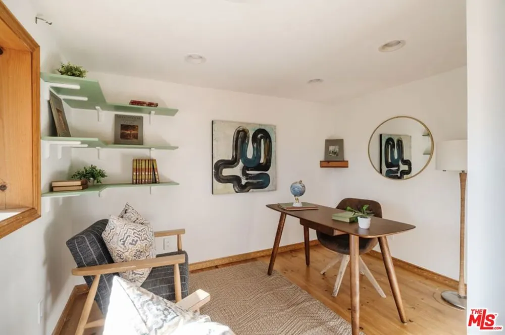 517 Canon View Trail Topanga, CA 90290