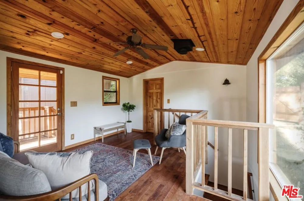 517 Canon View Trail Topanga, CA 90290