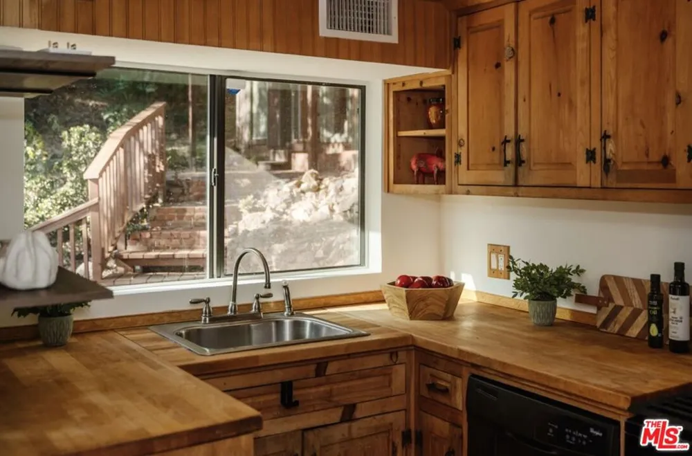 517 Canon View Trail Topanga, CA 90290