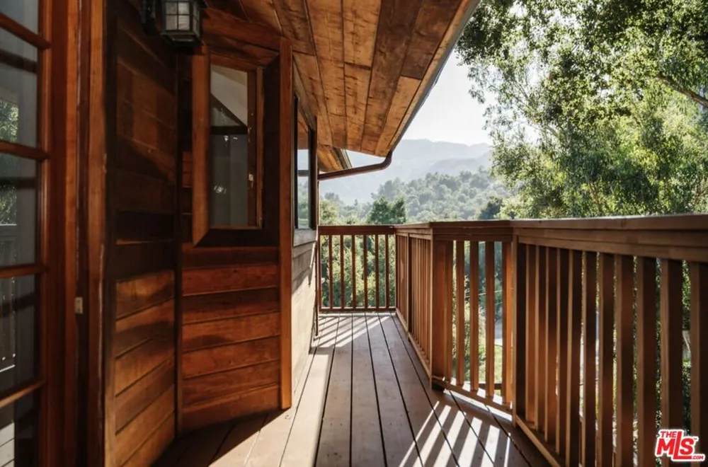 517 Canon View Trail Topanga, CA 90290