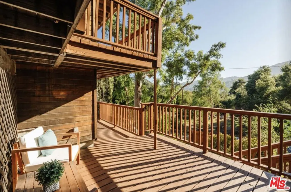517 Canon View Trail Topanga, CA 90290