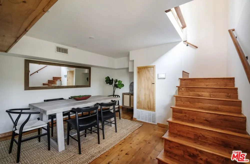 517 Canon View Trail Topanga, CA 90290