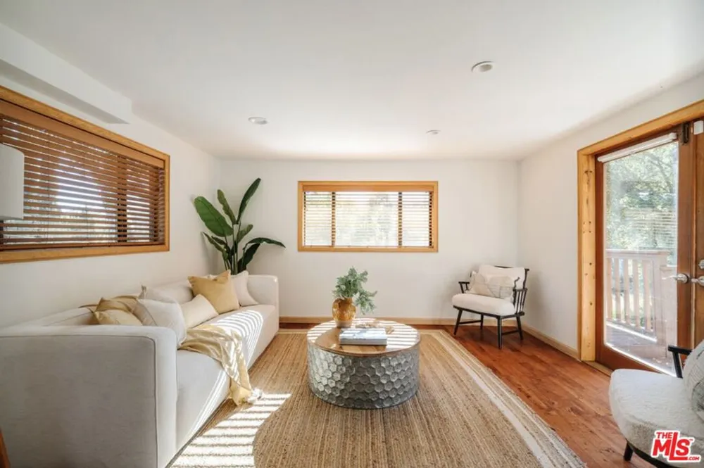 517 Canon View Trail Topanga, CA 90290