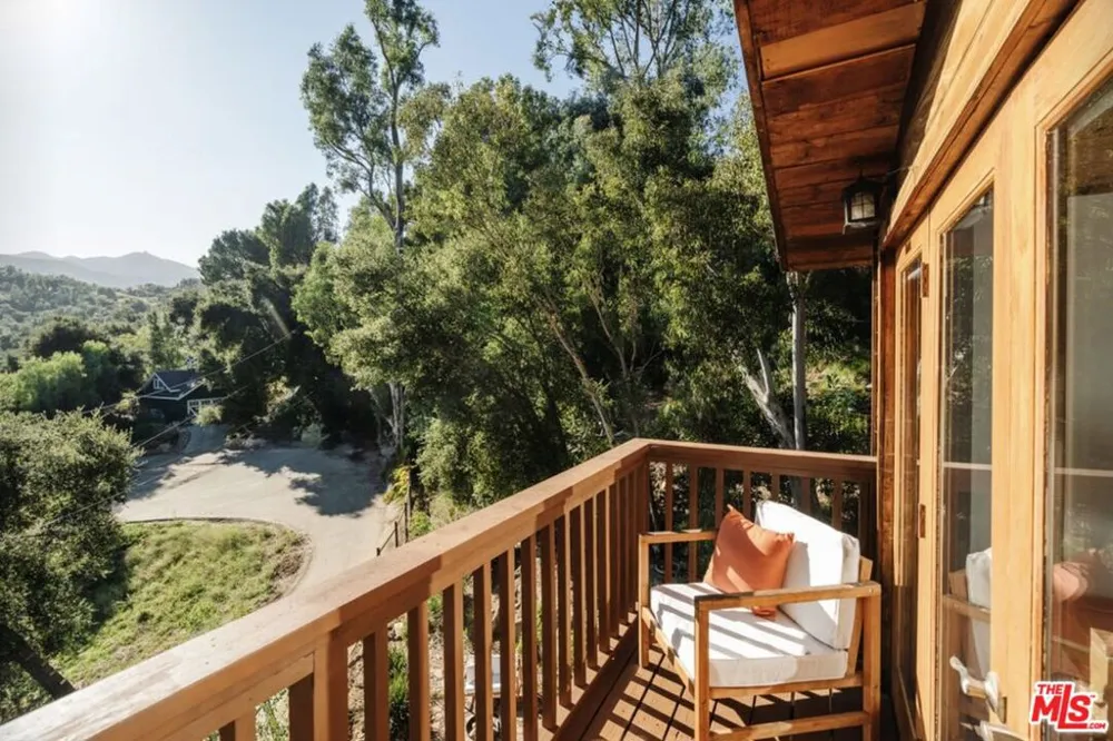517 Canon View Trail Topanga, CA 90290