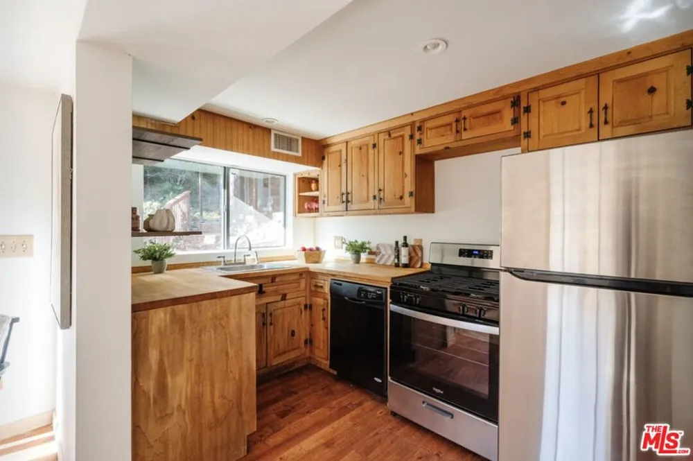 517 Canon View Trail Topanga, CA 90290