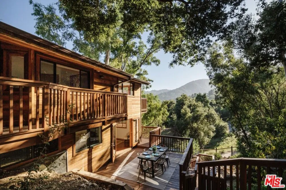 517 Canon View Trail Topanga, CA 90290