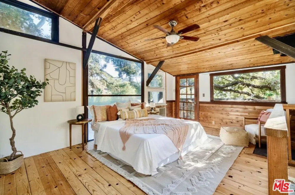 517 Canon View Trail Topanga, CA 90290