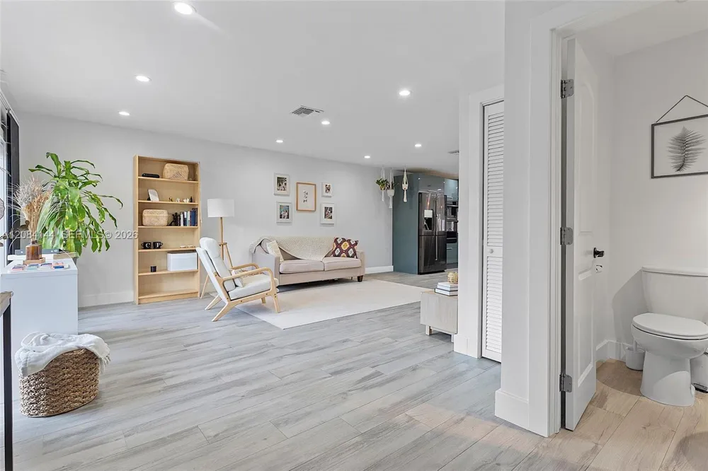 4868 Sheridan St #5 Hollywood, FL 33021