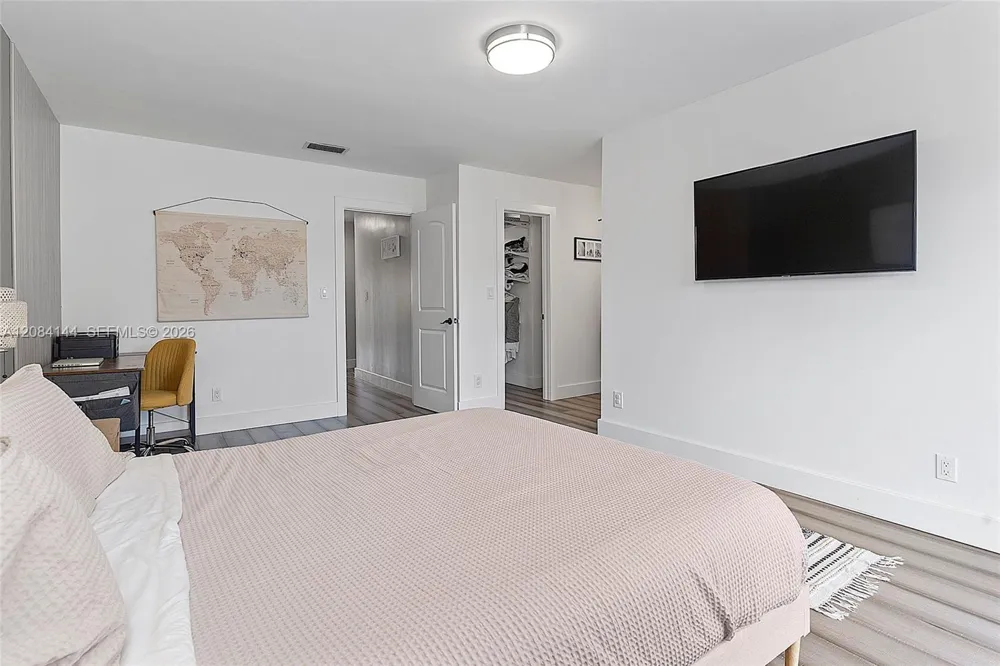 4868 Sheridan St #5 Hollywood, FL 33021