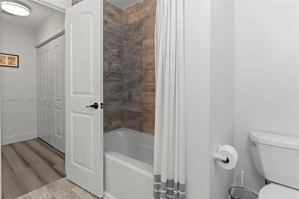 4868 Sheridan St #5 Hollywood, FL 33021